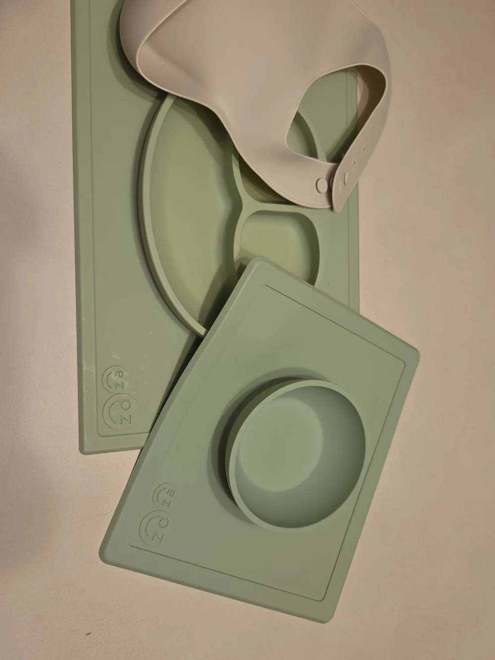 ezpz Neutral Sage Silicone Placemat and Bowl Set with Bib